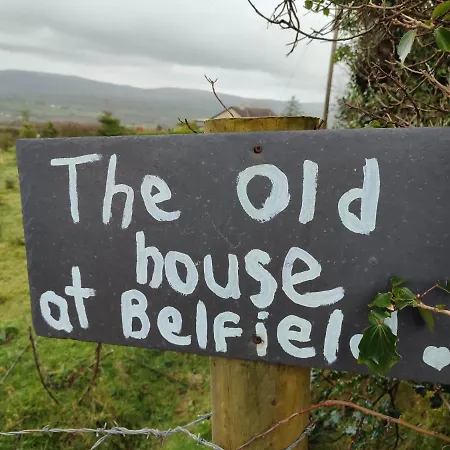 The Old House At Belfield * טראלי