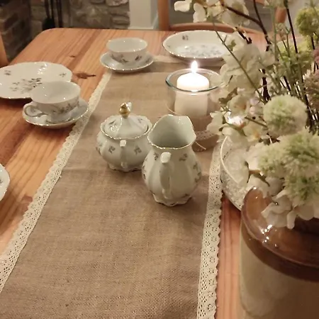 The Old House At Belfield Hébergement de vacances *