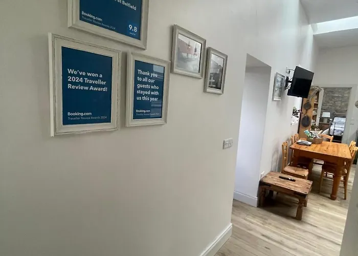 Сasa de vacaciones The Old House At Belfield *